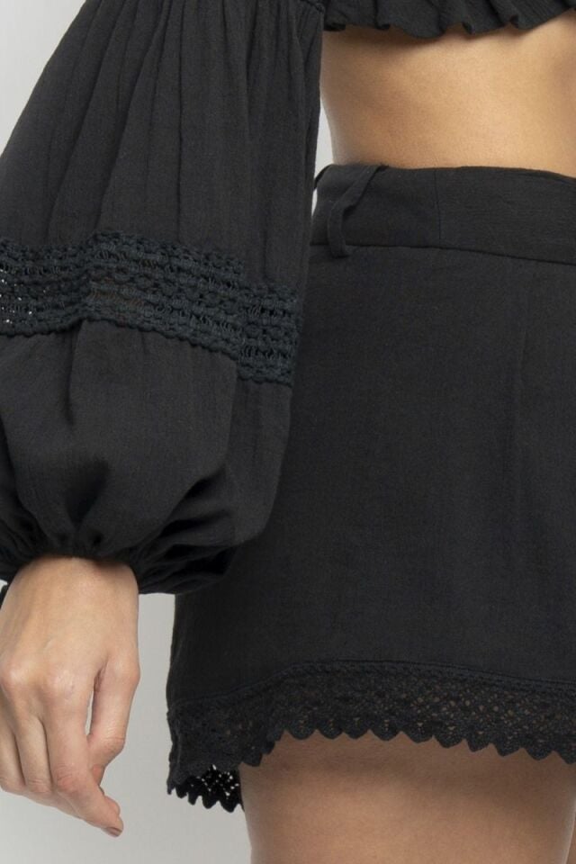 TWILLY  TOP IN BLACK