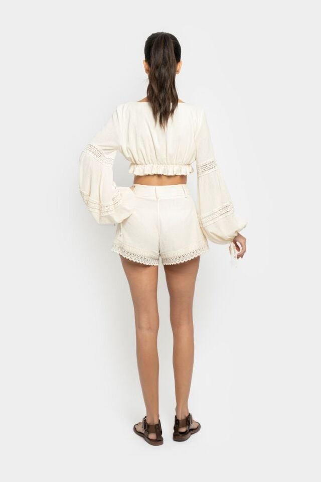 TWILLY SHORTS IN ECRU