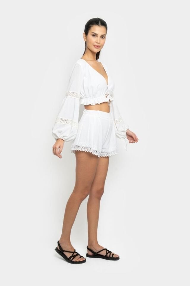 TWILLY SHORTS IN WHITE